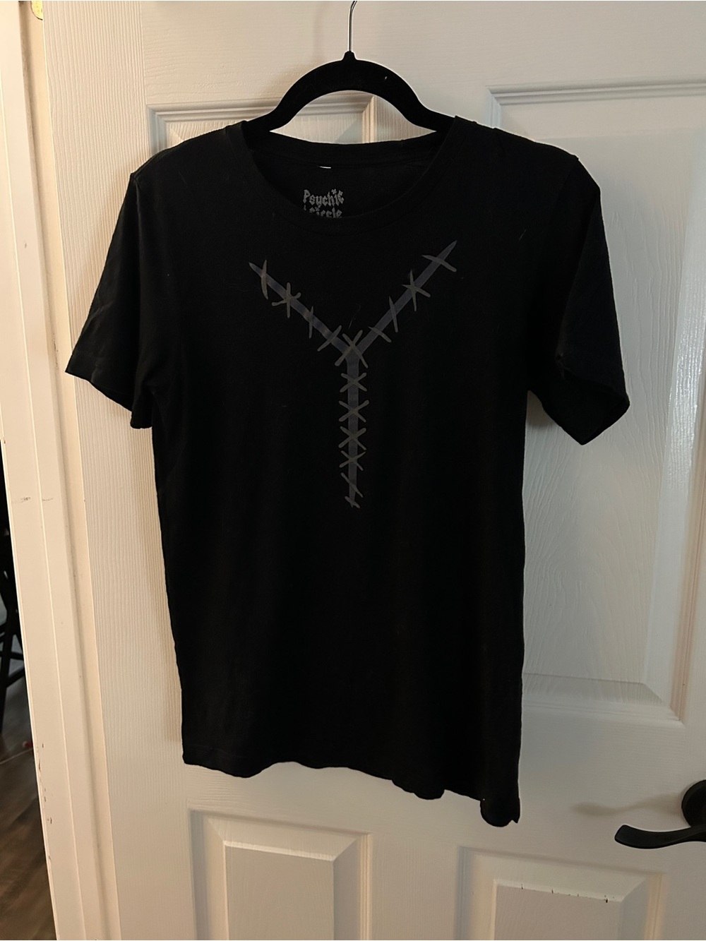 Y-Incision Black Graphic Tee